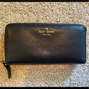 Kate spade ♠️ black zip wallet